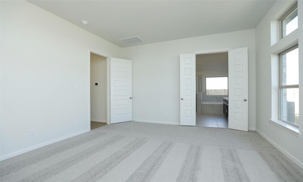 Building Photo - 427 Fields Forest Ln