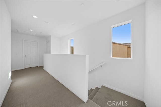 Building Photo - 20225 Breeze Blooms Dr