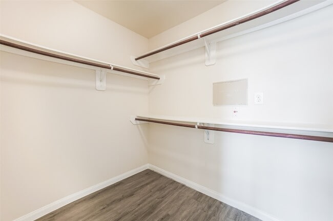 Building Photo - 2438 Connors Path Ct