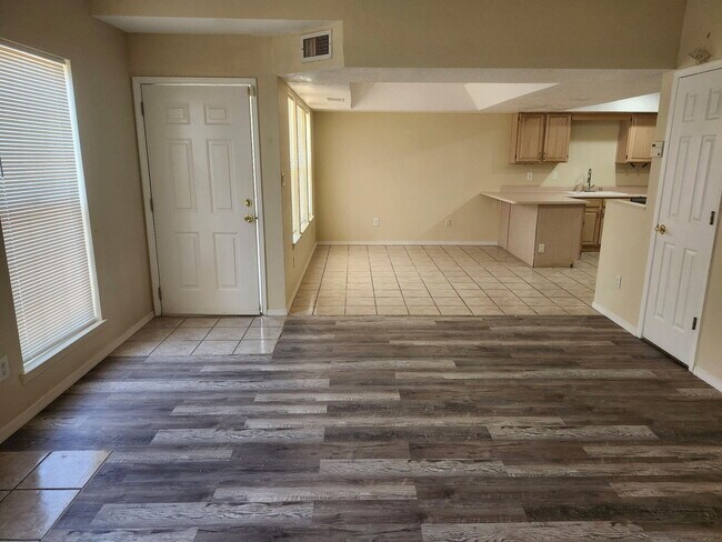 Building Photo - 6225 Bent Tree Dr NW
