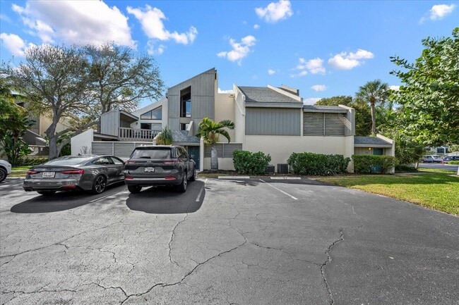 Building Photo - 1605 US-1