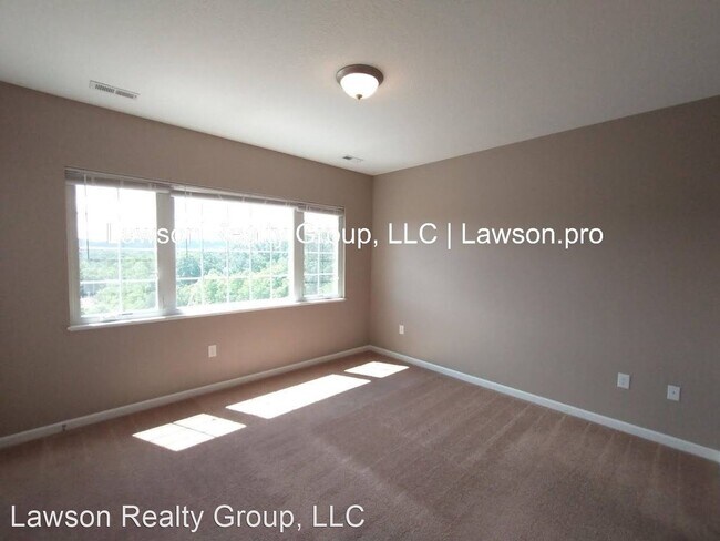 Building Photo - 2 br, 2.5 bath House - 3905 Colonial Green...