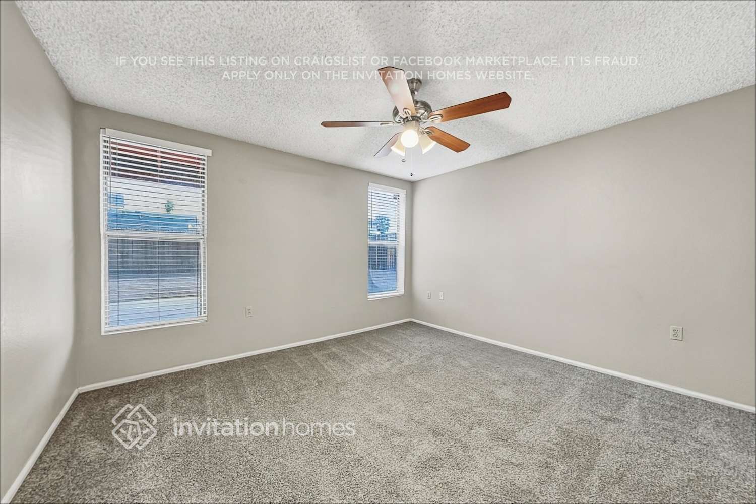 Building Photo - 1615 W Curry Dr