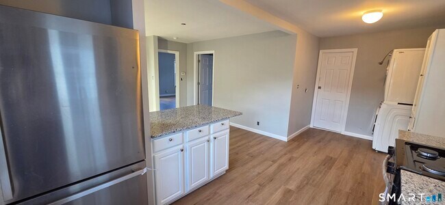 Building Photo - 126 Tremont St