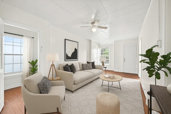 Primary Photo - 4212 Woodhead St