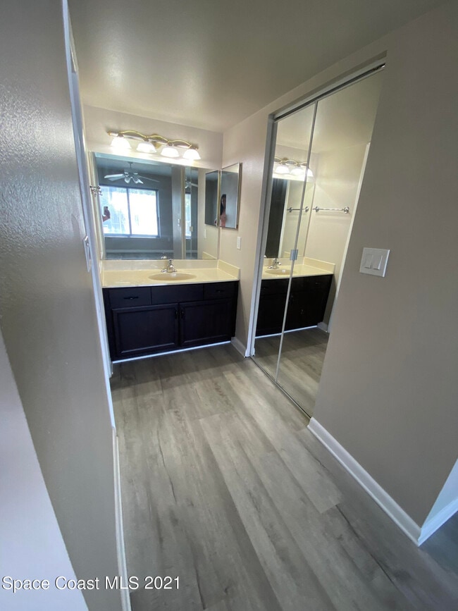 Building Photo - 200 International Dr