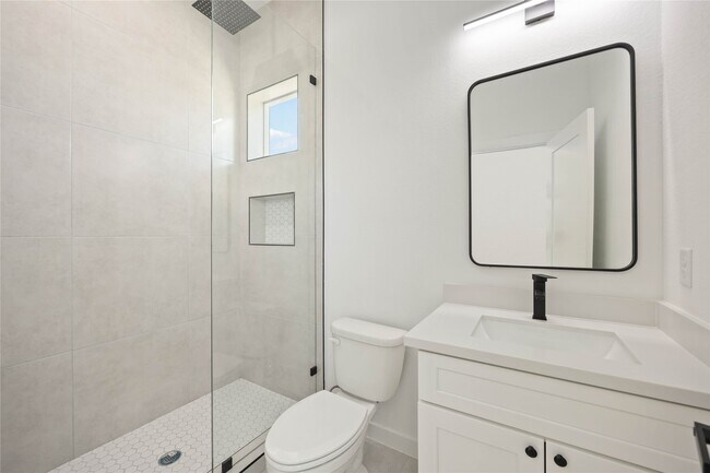 Building Photo - 4202 Kewanee St