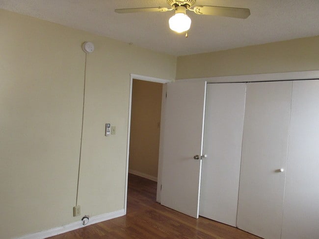 Bedroom - 920 Sanborn Ave
