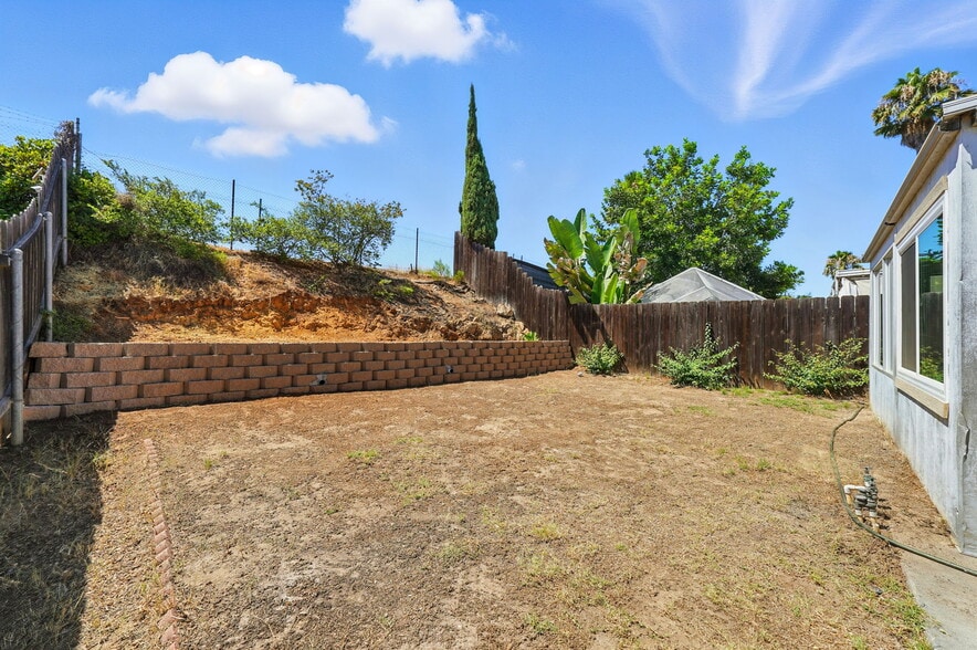 Building Photo - 1921 Terracina Cir