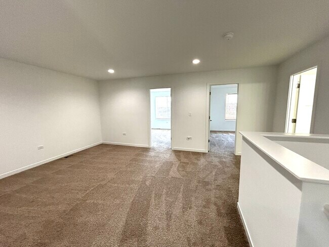 Building Photo - 1123 Gillespie Ln