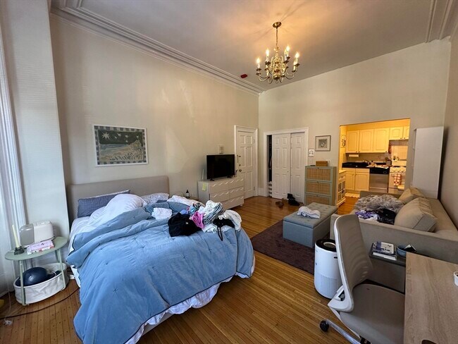 Building Photo - 300 Marlborough St