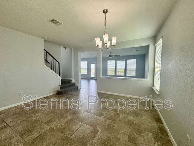 Building Photo - 372 Kingfisher Ln