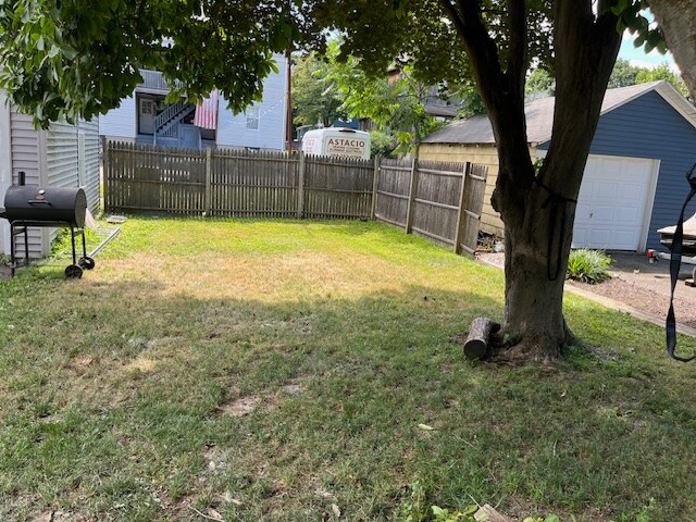 Building Photo - 69 Bennett St