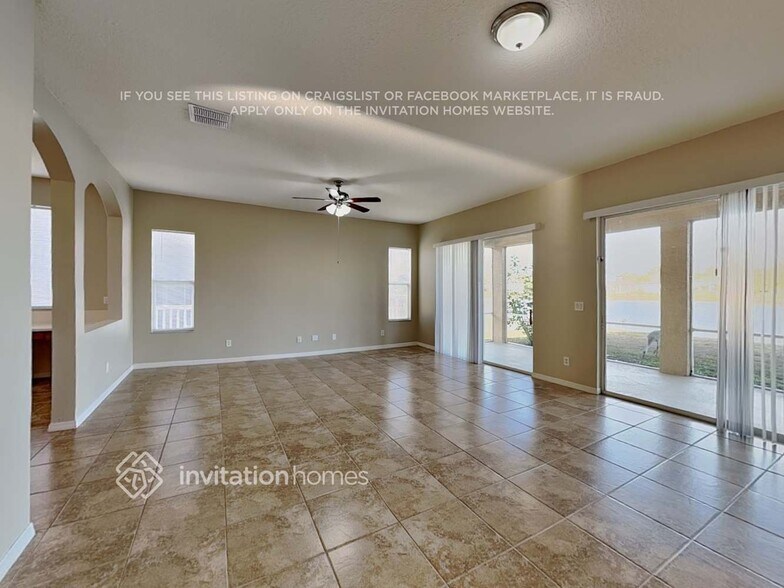 Building Photo - 2325 125th Dr E