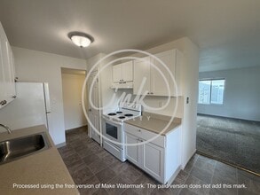 Building Photo - Cute Condo
