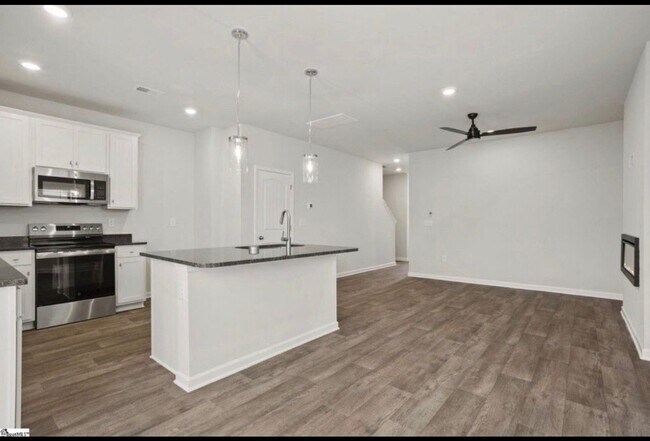Building Photo - 403 Heswall Ct