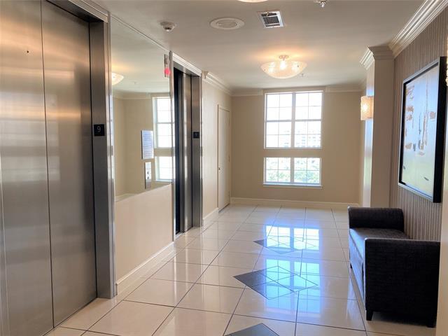 Building Photo - 3225 Turtle Creek Blvd