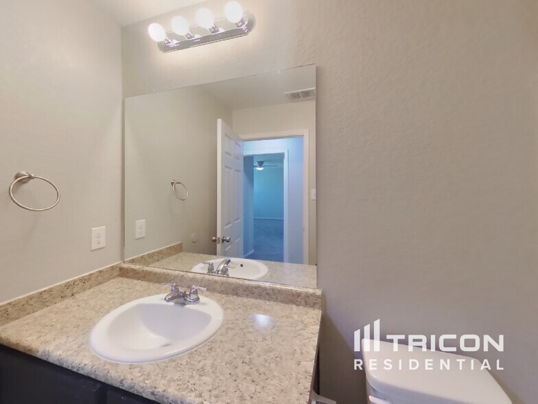 Building Photo - 6831 Freedom Ridge