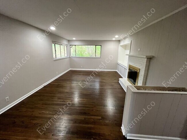 Building Photo - 4306 Righton Ln