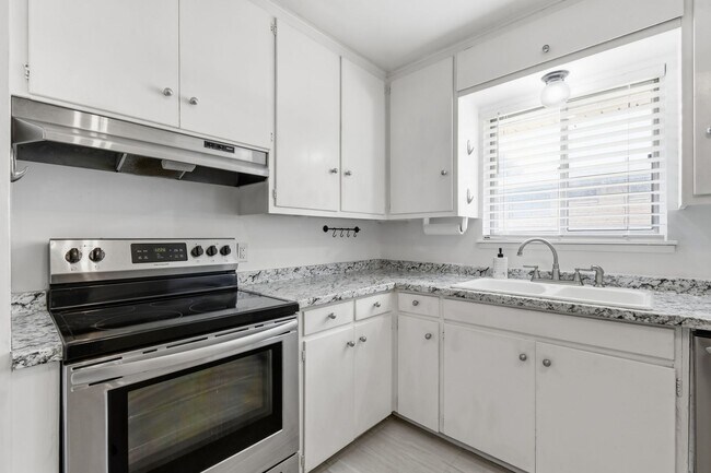 Building Photo - 7610 E 21st Pl