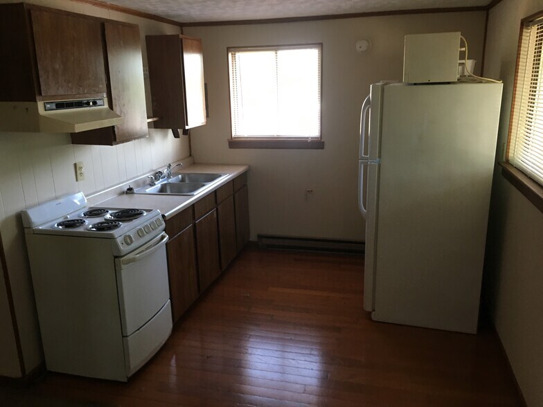 Building Photo - 297 S Sandusky St