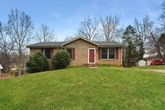 Building Photo - Pet Friendly Three Bedroom with Basement!