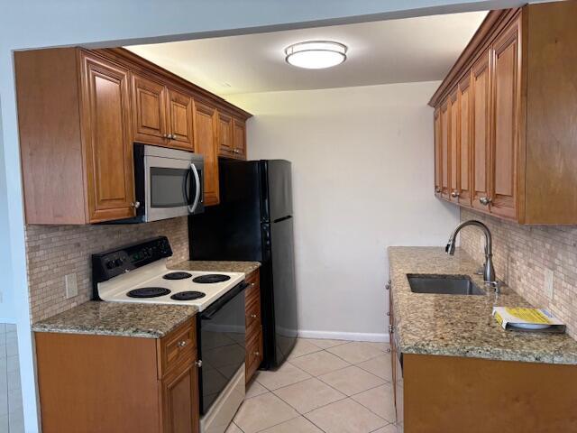 Building Photo - 2035 Exeter