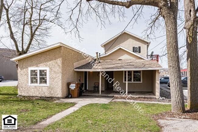 Building Photo - 340 N Wayne St