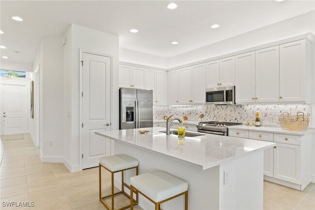 Building Photo - 12349 Dahlia Ct