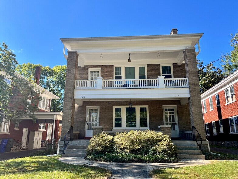 1312 Fontaine Road - 1312 Fontaine Rd
