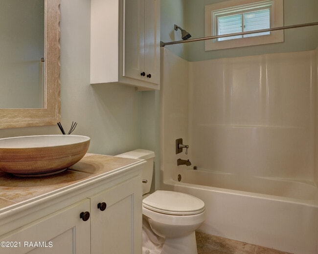 Building Photo - 108 Beaulac Ln