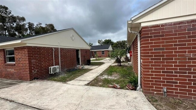 Building Photo - 390 W Haines Blvd