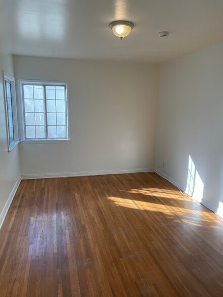 Building Photo - 5362 Monroe St