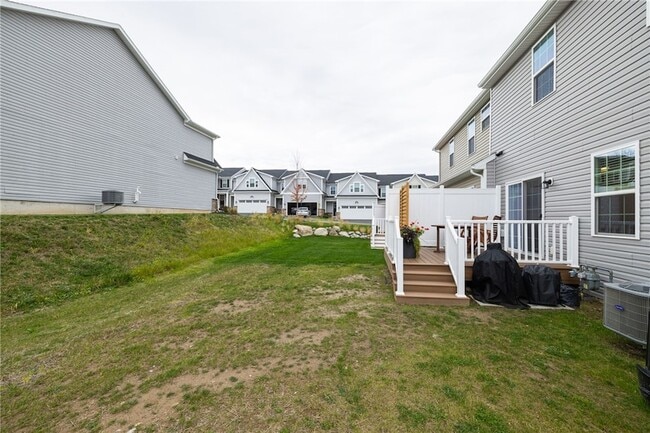 Building Photo - 23 Keuka Ln