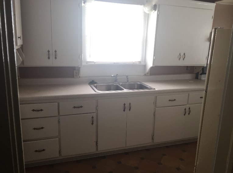 kitchen - 2207 North Missouri Avenue