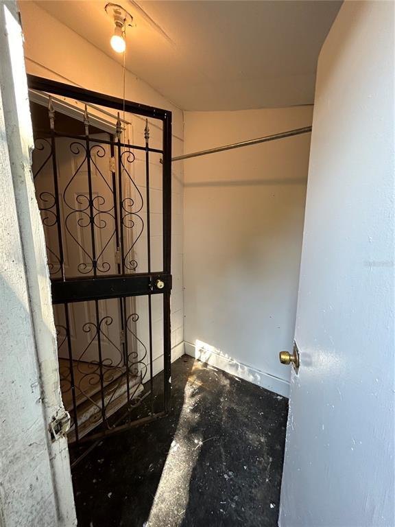 Building Photo - 4632 Ken Knight Dr N