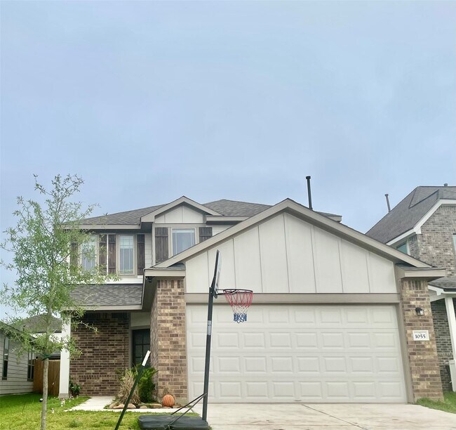 Building Photo - 1055 Bluebonnet Trl