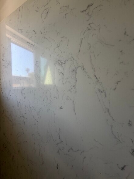 quartz showers for easy cleaning - 136 Pryce St