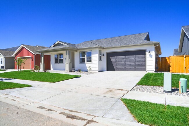 Building Photo - New Peaceful Retreat