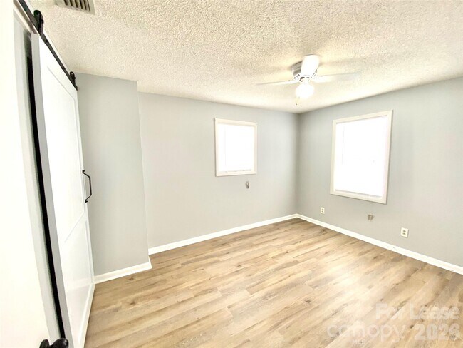 Building Photo - 1931 Lancer Ct