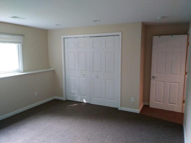 Lower BR - 9644 Meadowland Ct