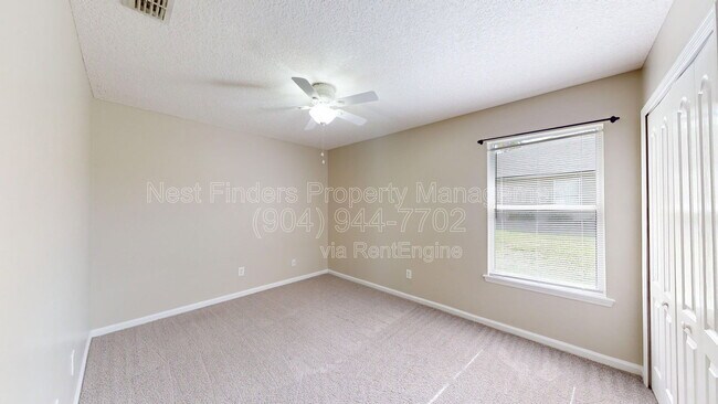 Building Photo - 5731 Rainbow Lake Dr N