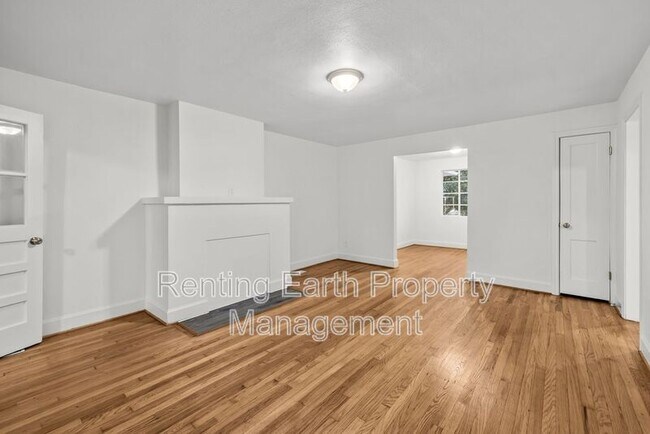 Building Photo - 1505 44th St Ensley