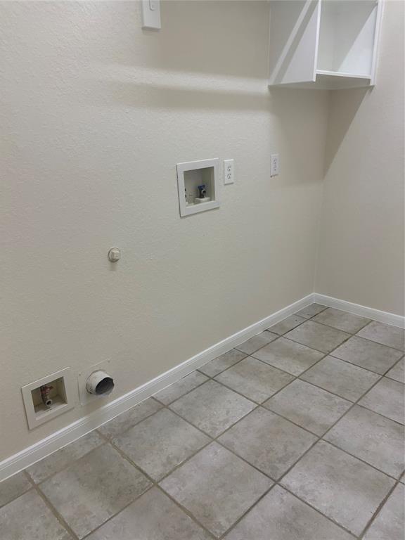 Building Photo - 4323 Country Oaks Ct