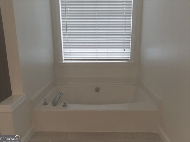 Building Photo - 500 Alstonefield Dr