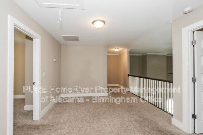 Building Photo - 5561 Park Side Rd