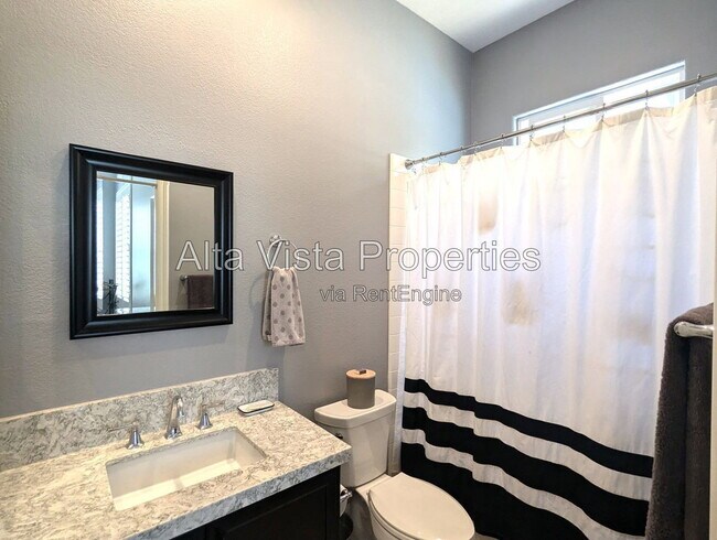 Building Photo - 9129 White Alder Ct