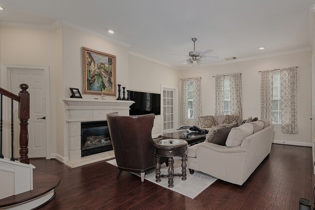 Building Photo - 79 History Row