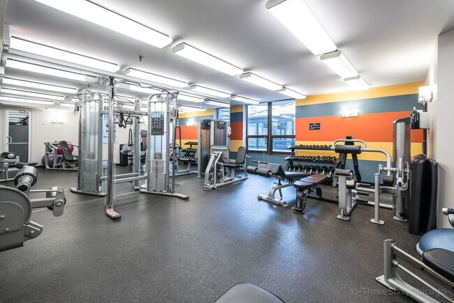 Building Photo - 400 E Ohio St