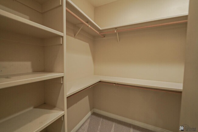 Building Photo - 3476 S Woodpecker Way